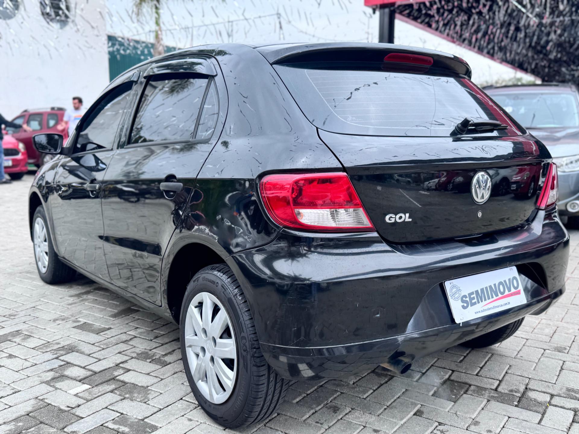 VOLKSWAGEN Gol - Foto