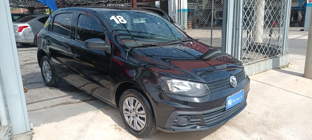 VOLKSWAGEN Gol
