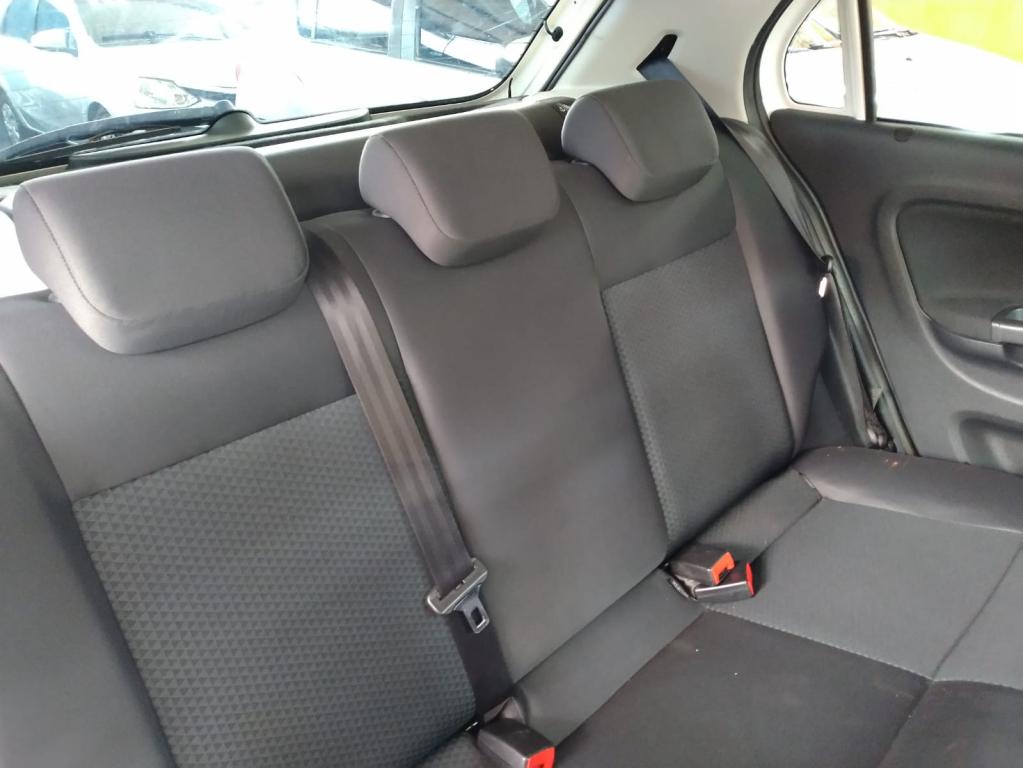 VOLKSWAGEN Gol - Foto