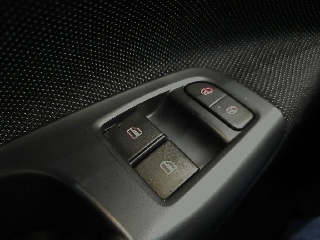 VOLKSWAGEN Gol - Foto