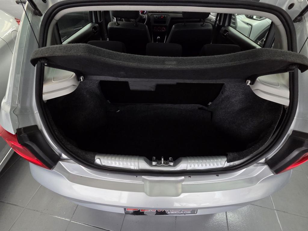 VOLKSWAGEN Gol - Foto