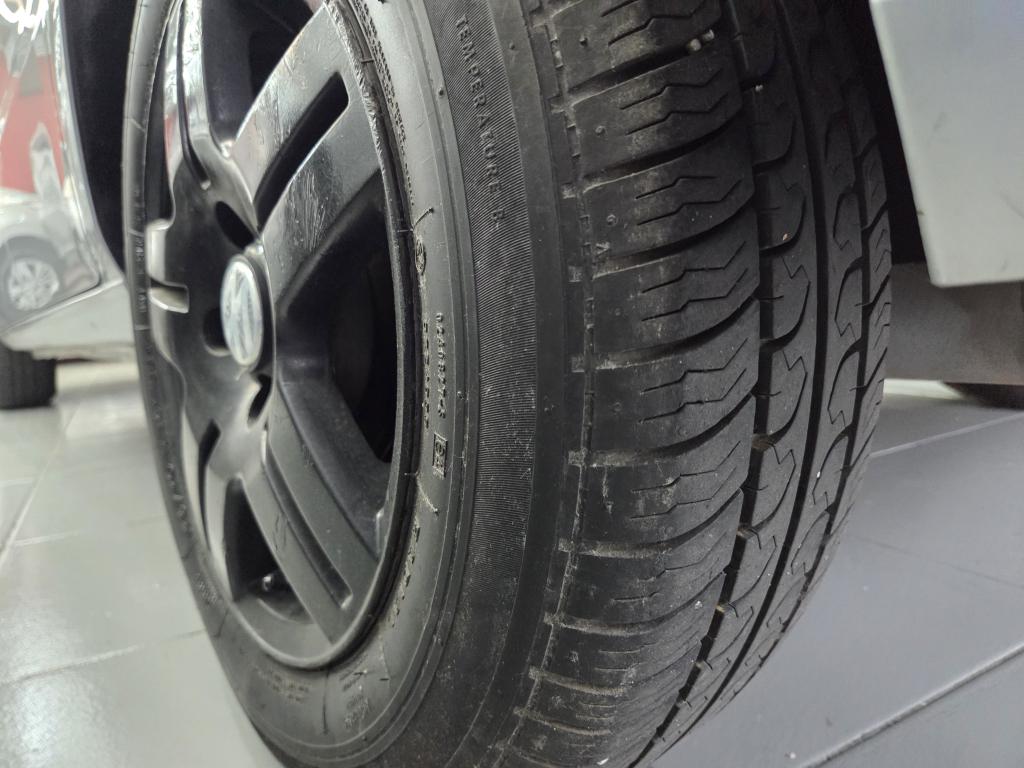 VOLKSWAGEN Gol - Foto