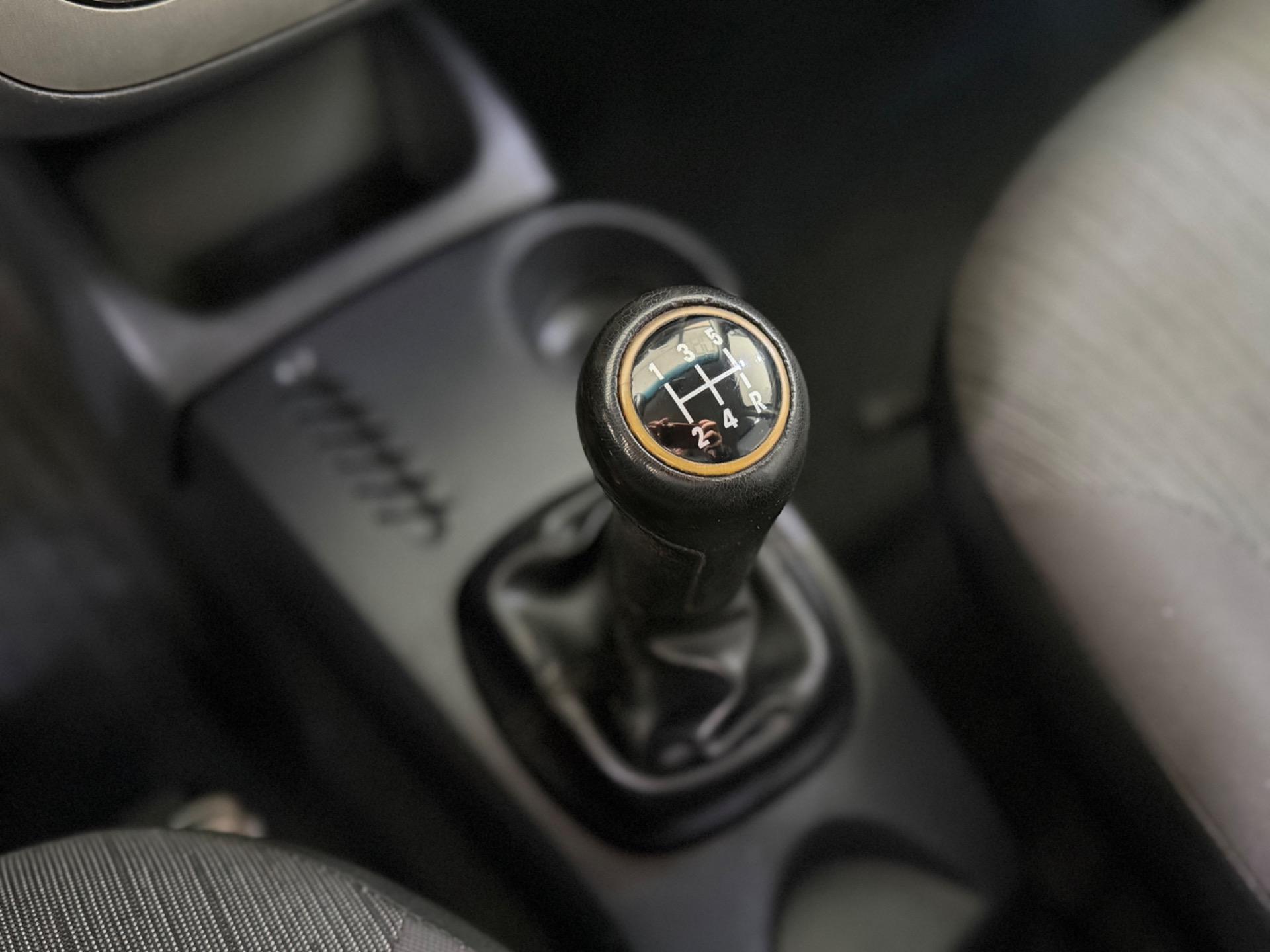 VOLKSWAGEN Gol - Foto