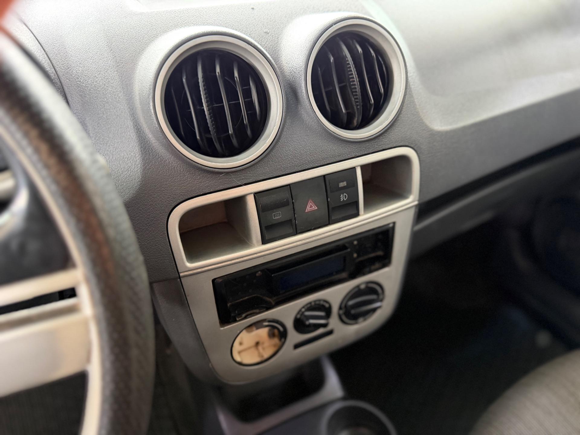 VOLKSWAGEN Gol - Foto