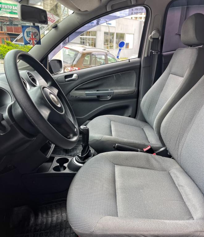 VOLKSWAGEN Gol - Foto