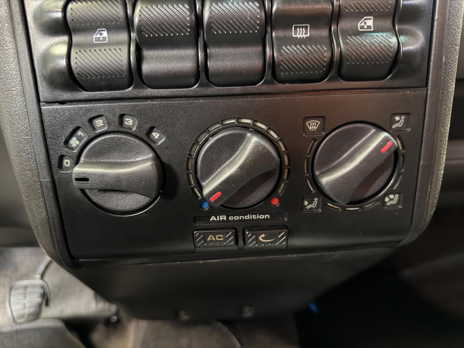 VOLKSWAGEN Gol - Foto