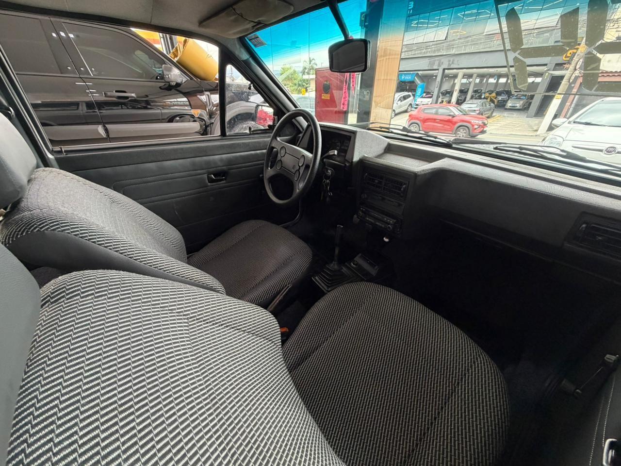 VOLKSWAGEN Gol - Foto