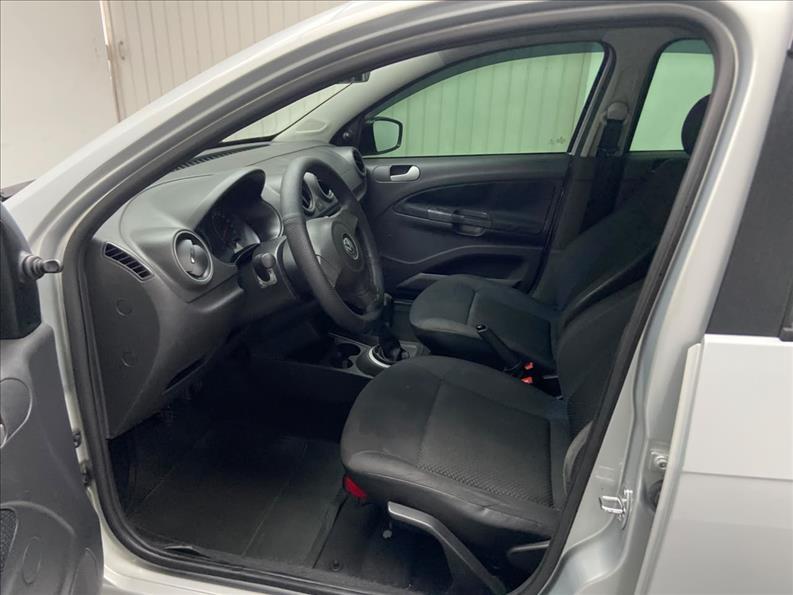 VOLKSWAGEN Gol - Foto