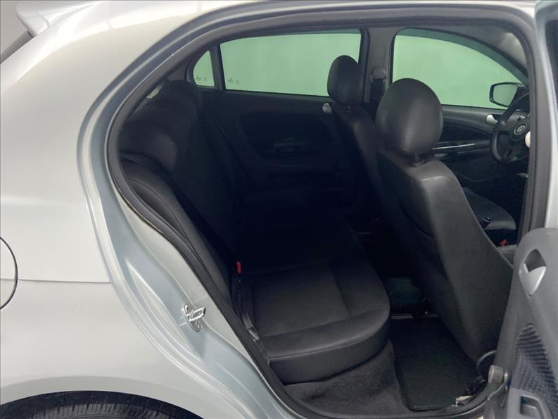 VOLKSWAGEN Gol - Foto