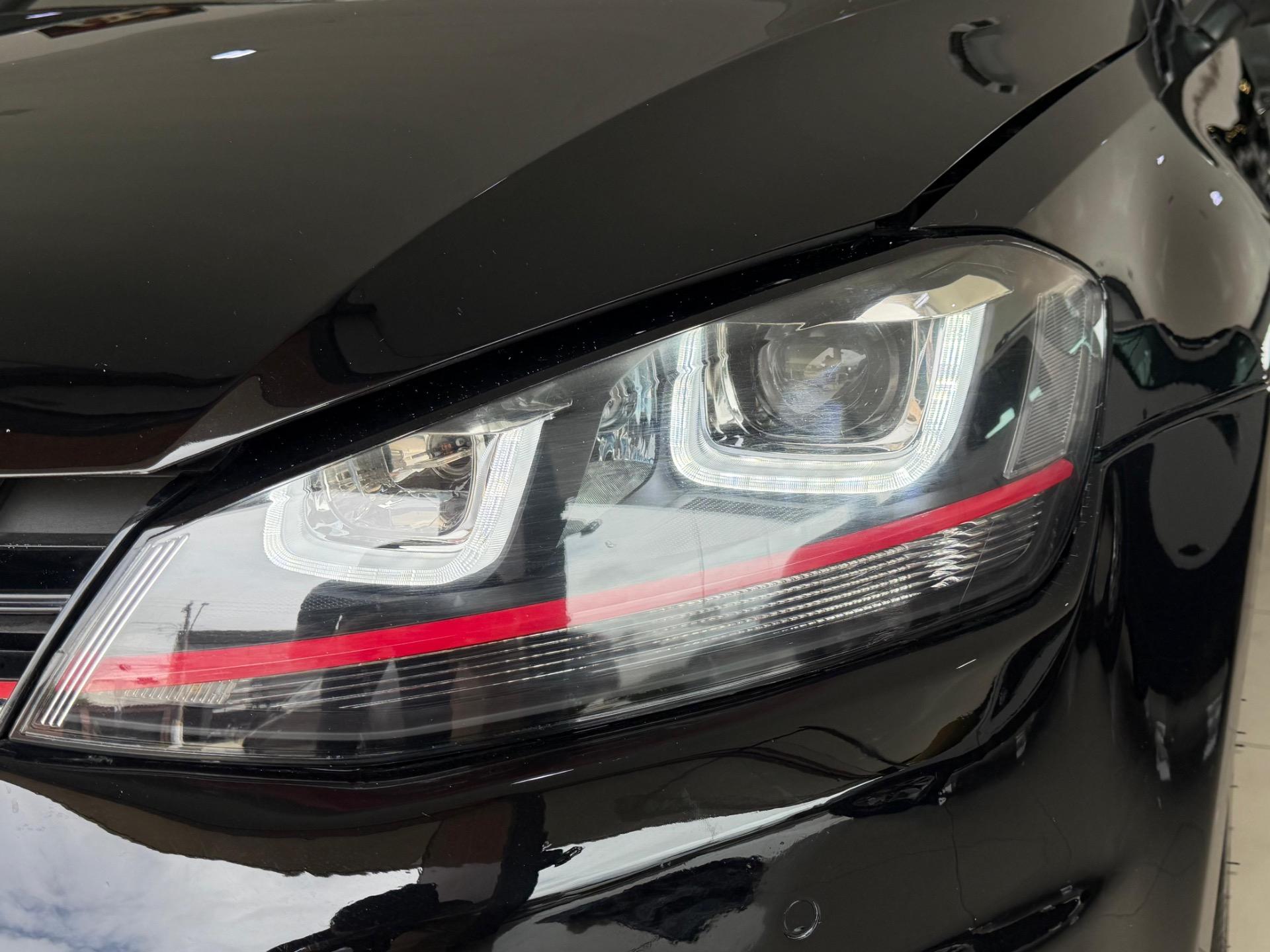 VOLKSWAGEN Golf - Foto