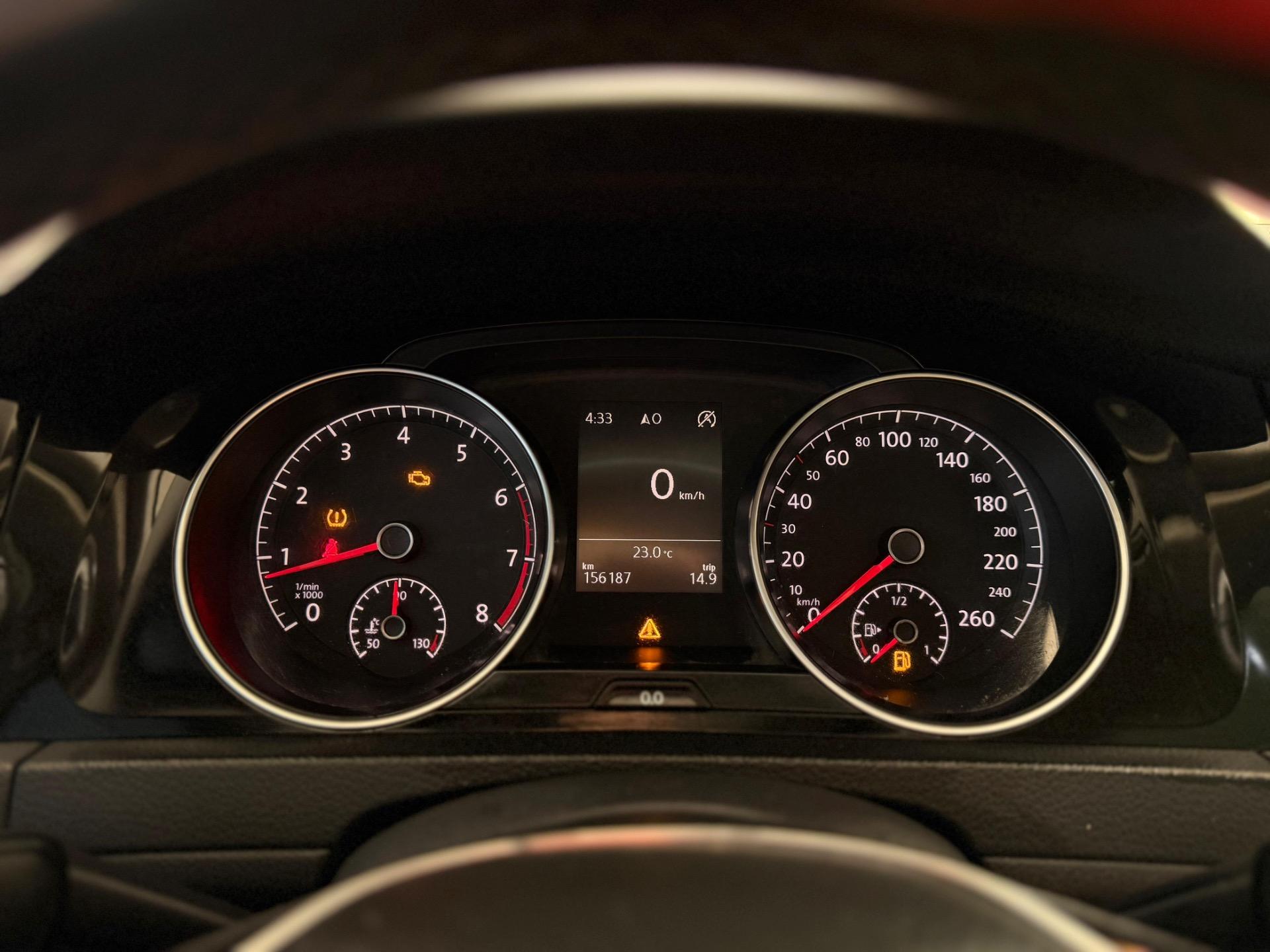 VOLKSWAGEN Golf - Foto