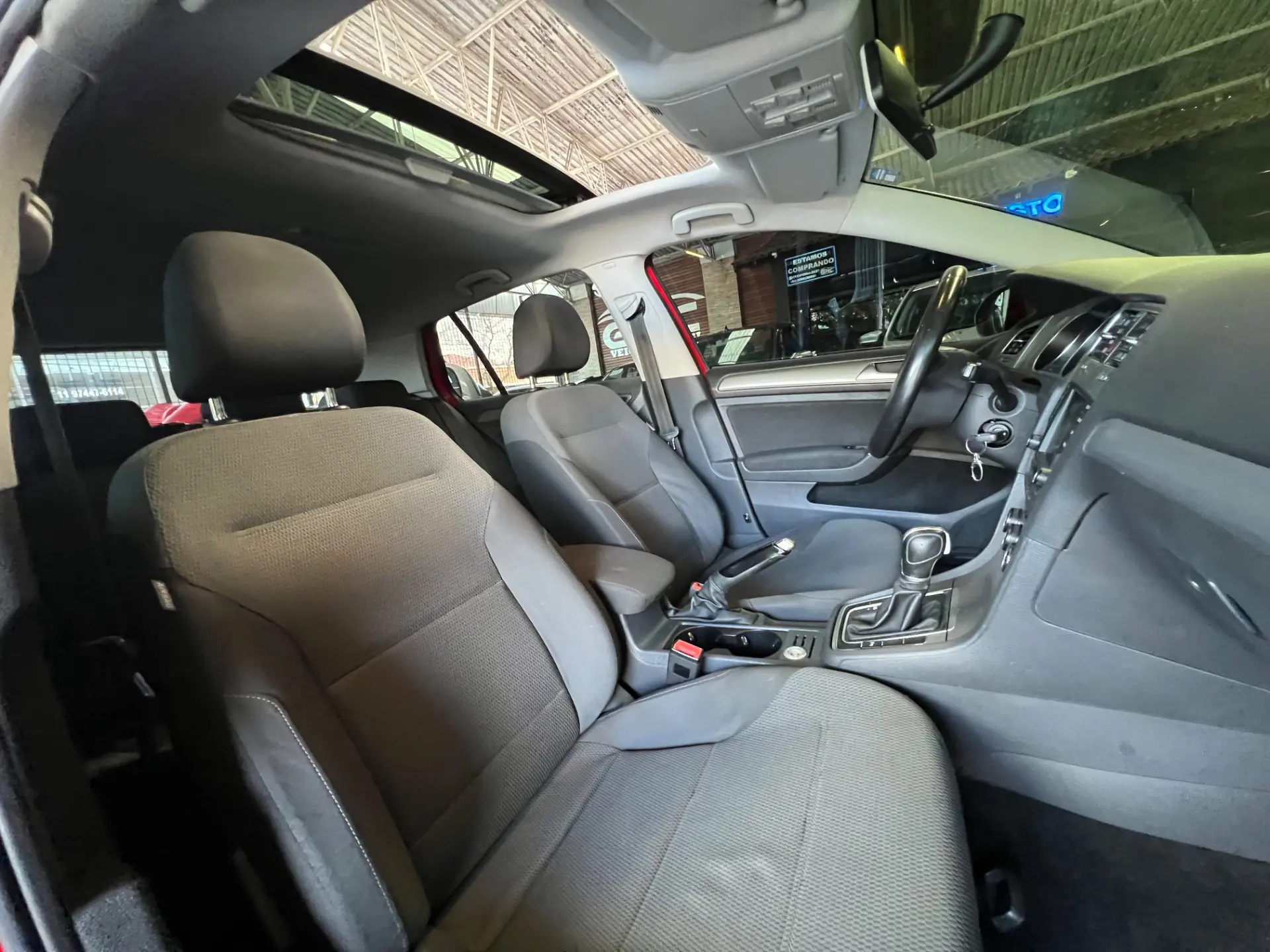 VOLKSWAGEN Golf - Foto