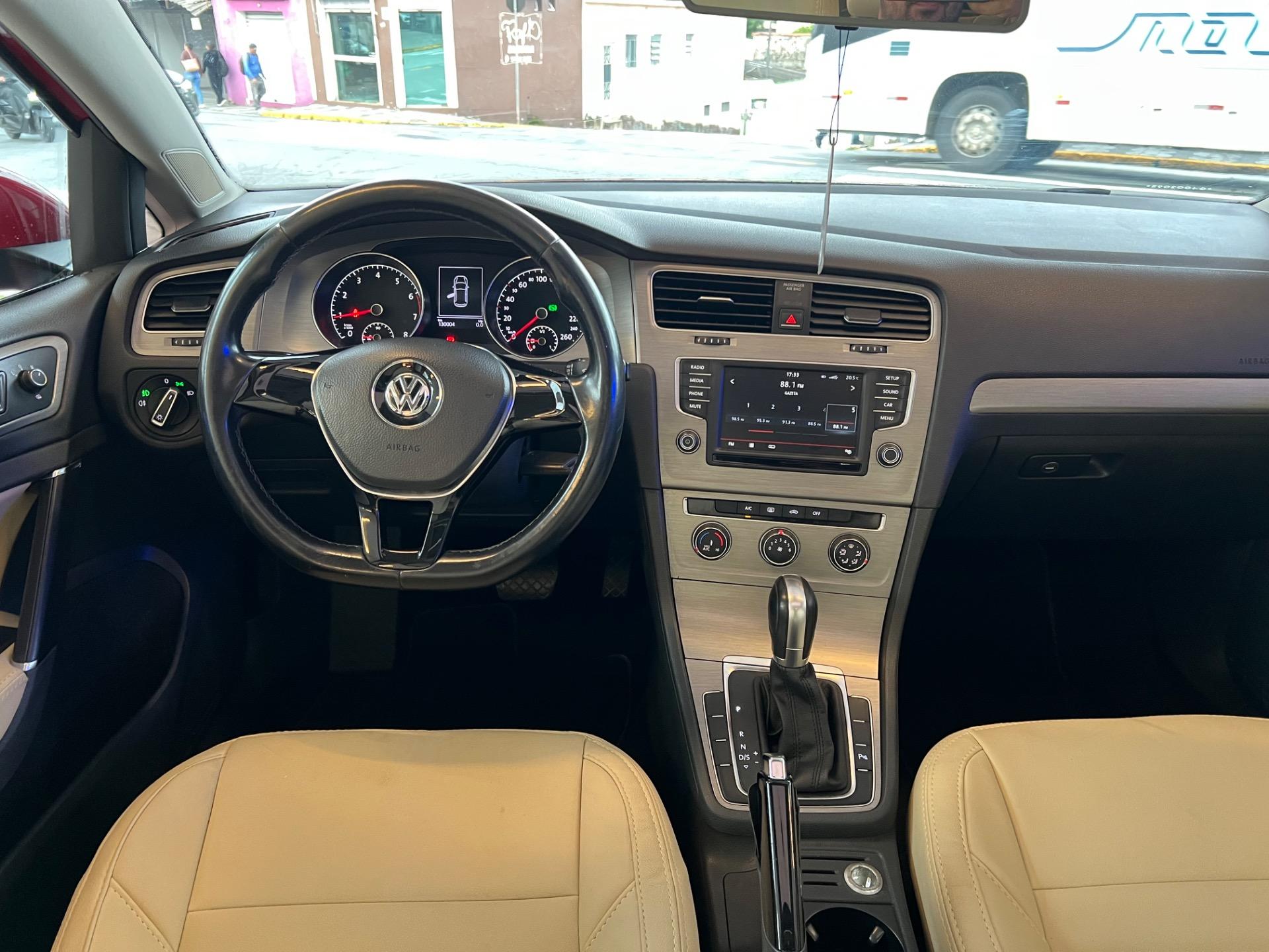 VOLKSWAGEN Golf - Foto