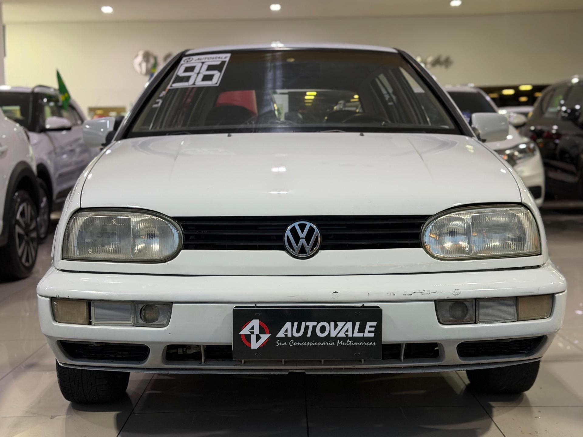 VOLKSWAGEN Golf - Foto