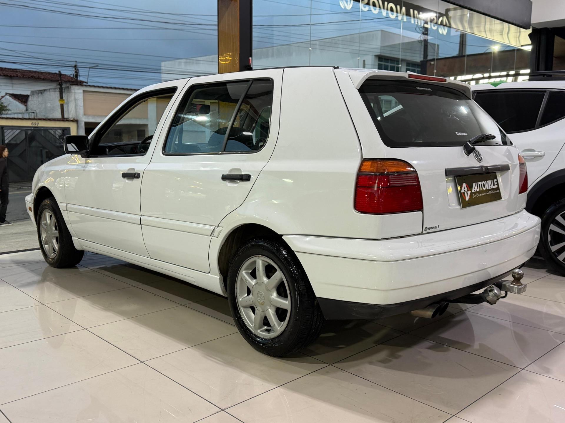 VOLKSWAGEN Golf - Foto