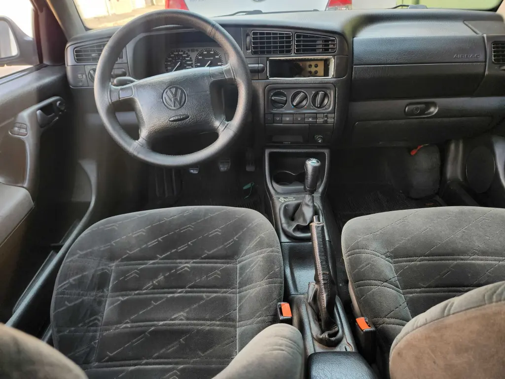 VOLKSWAGEN Golf - Foto