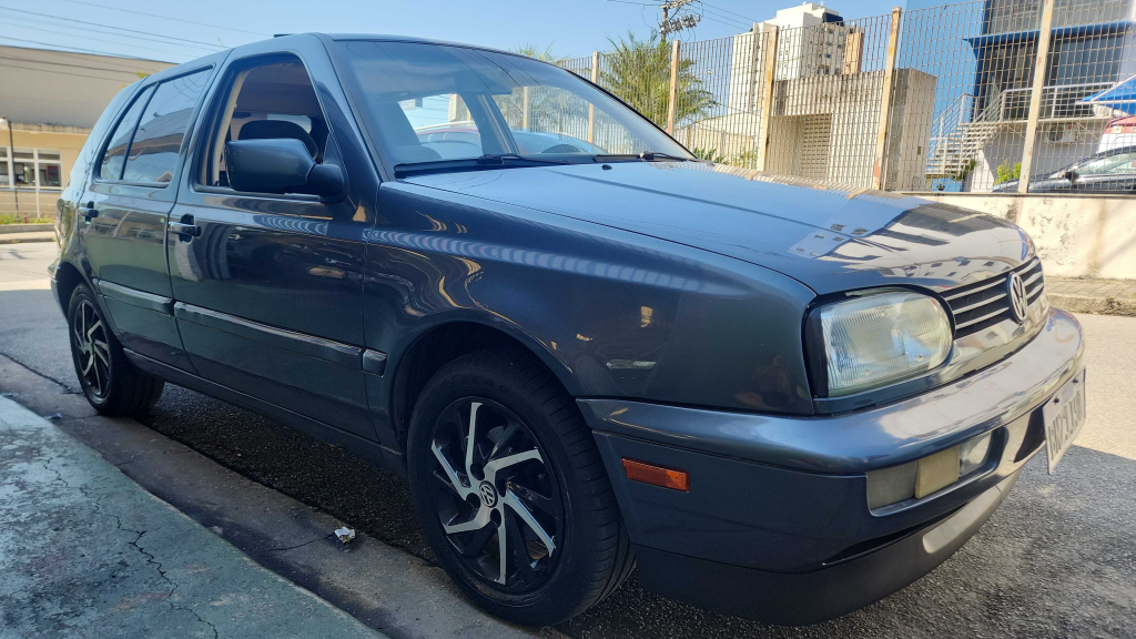 VOLKSWAGEN Golf - Foto