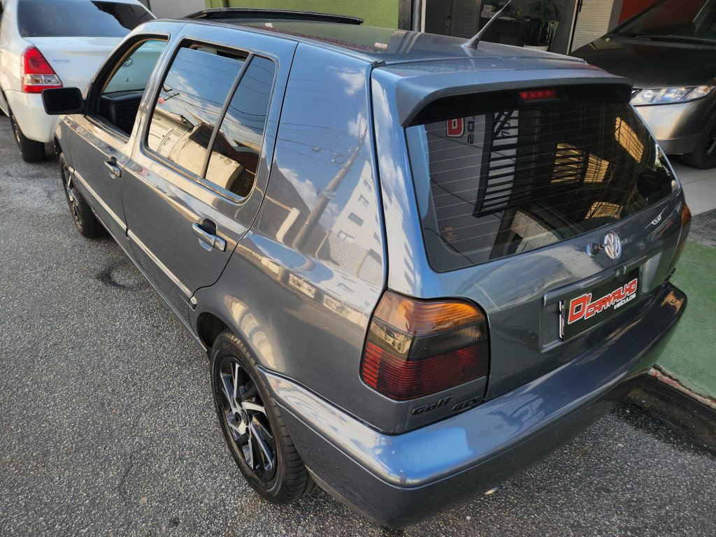 VOLKSWAGEN Golf - Foto