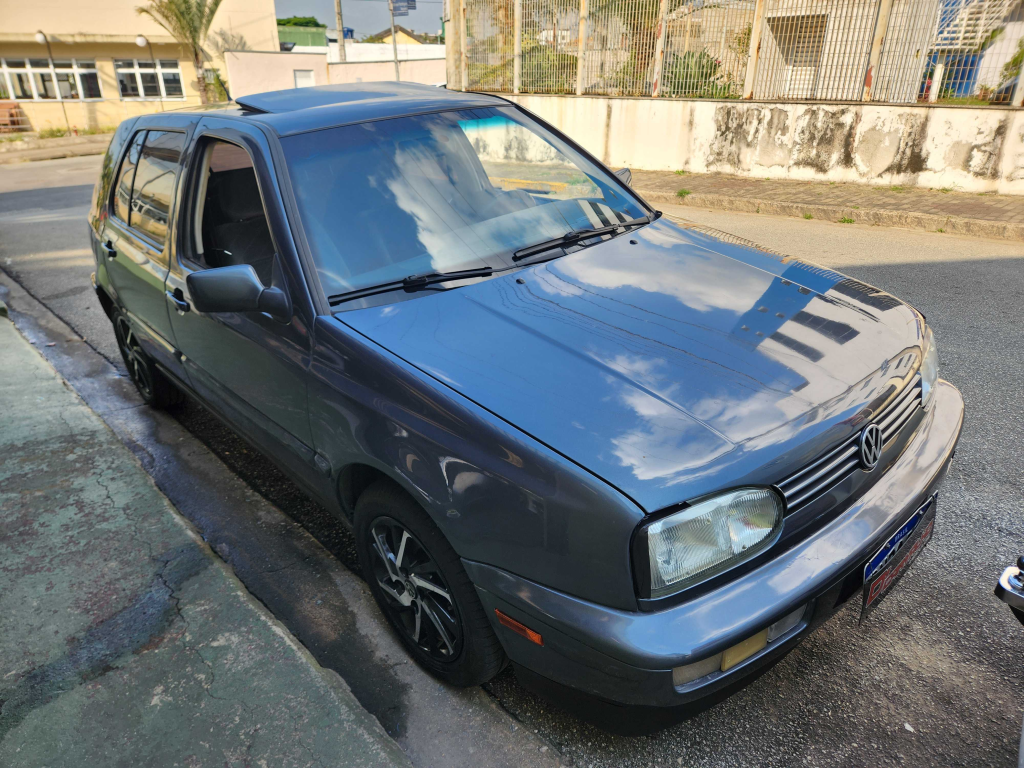 VOLKSWAGEN Golf - Foto
