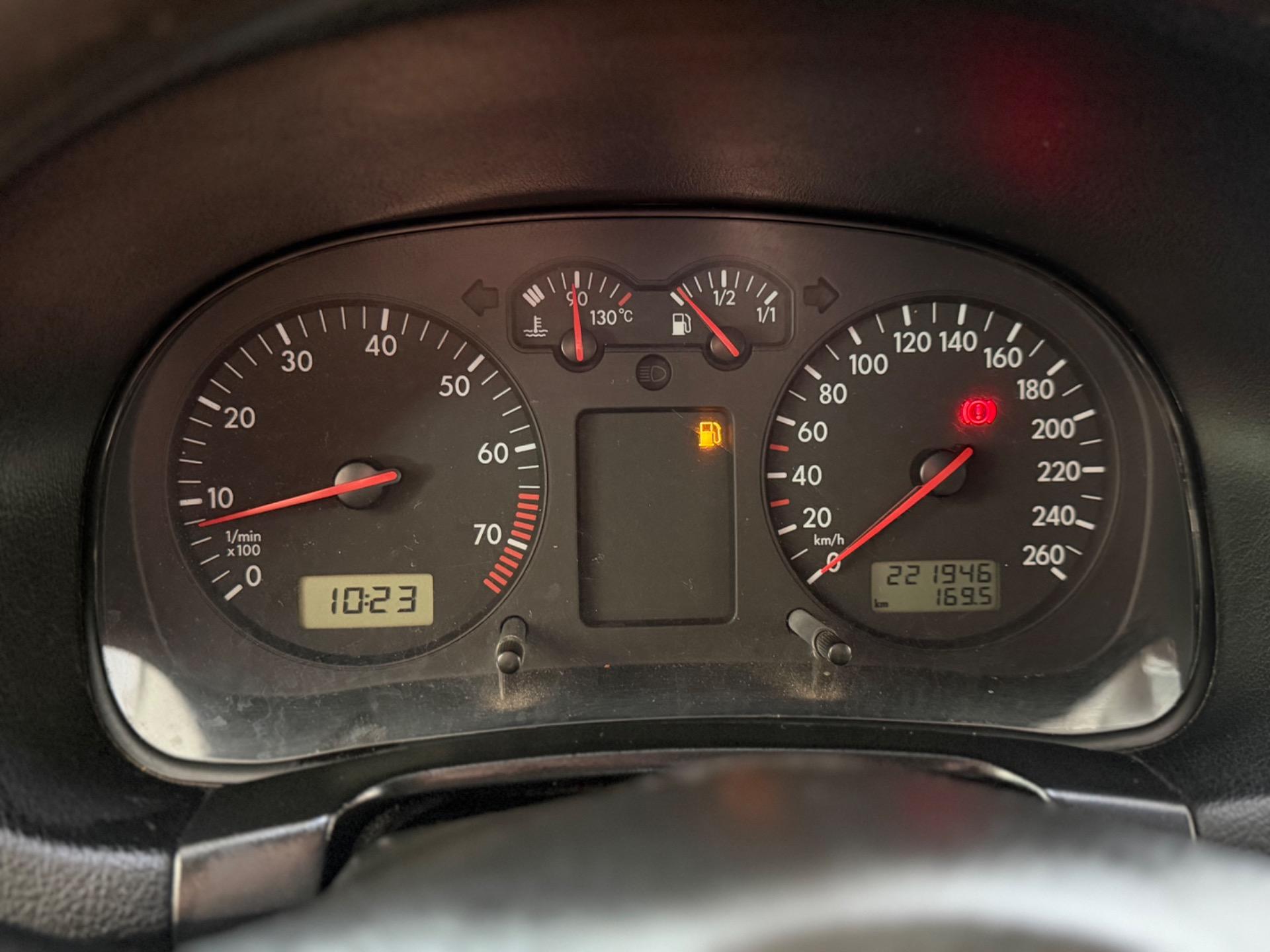 VOLKSWAGEN Golf - Foto