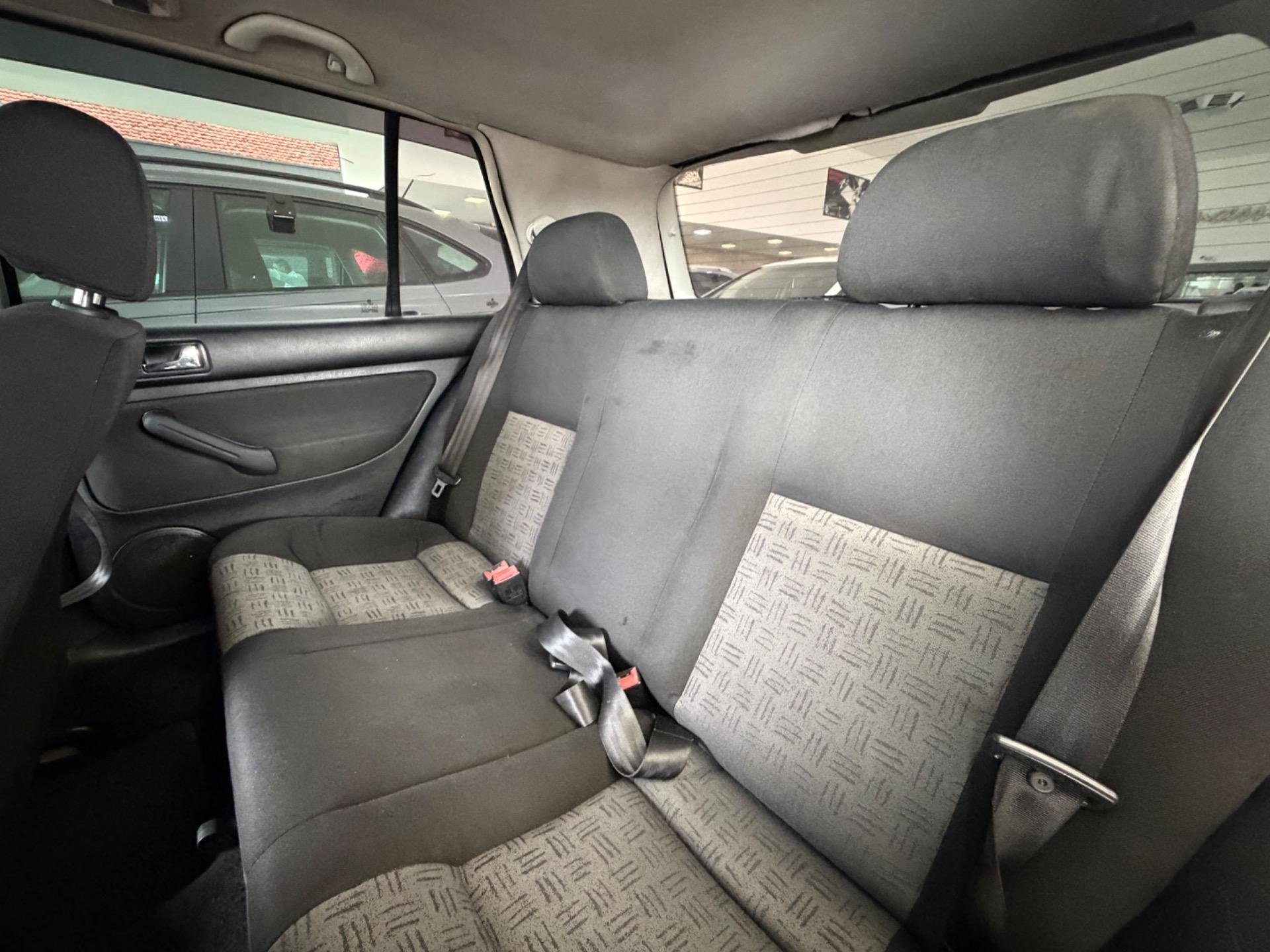 VOLKSWAGEN Golf - Foto