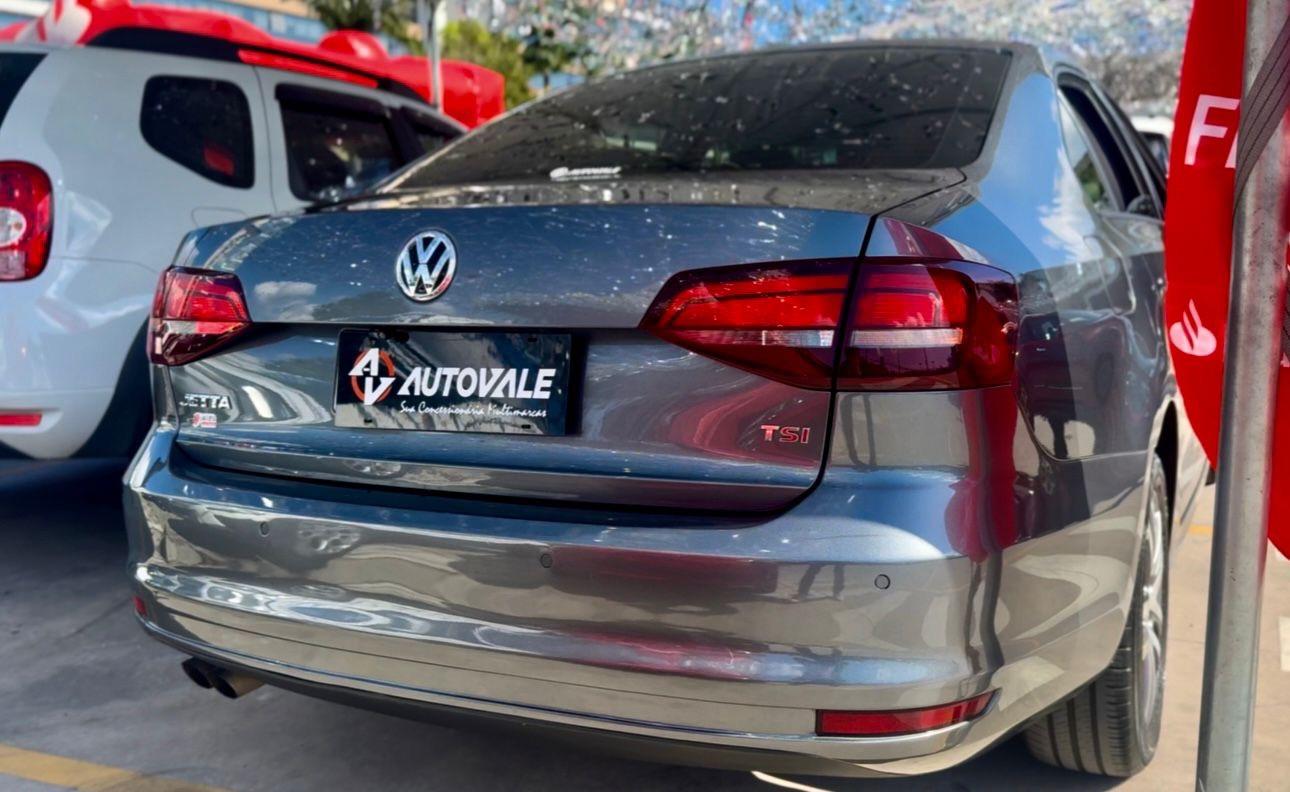 VOLKSWAGEN Jetta - Foto