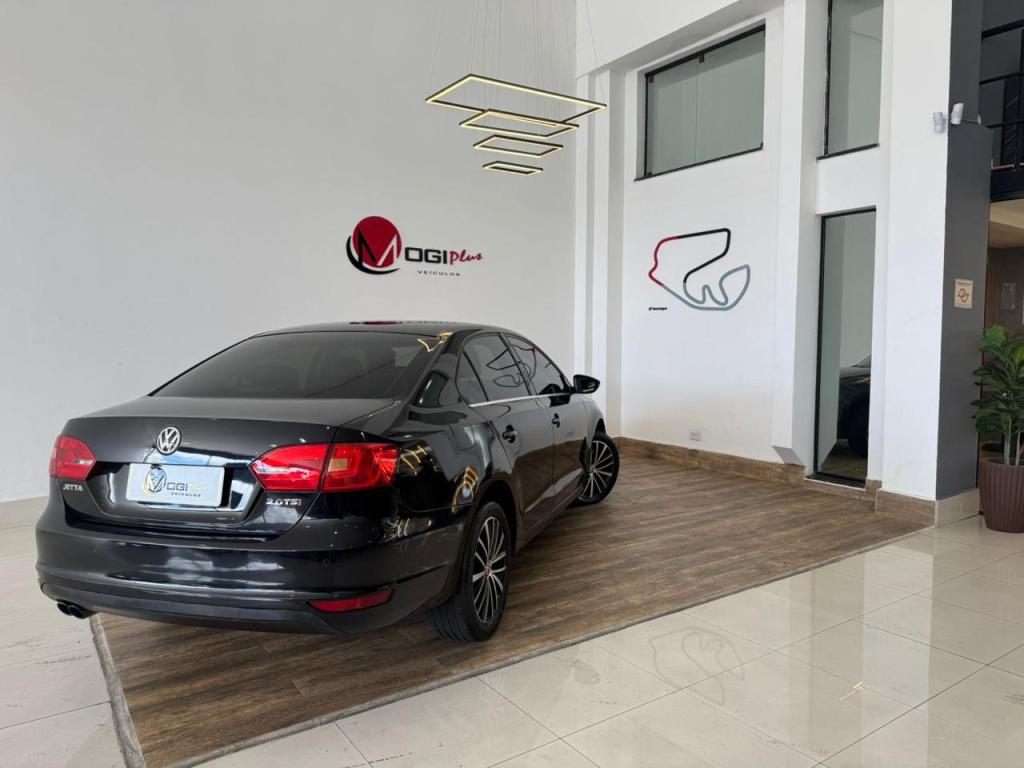 VOLKSWAGEN Jetta - Foto