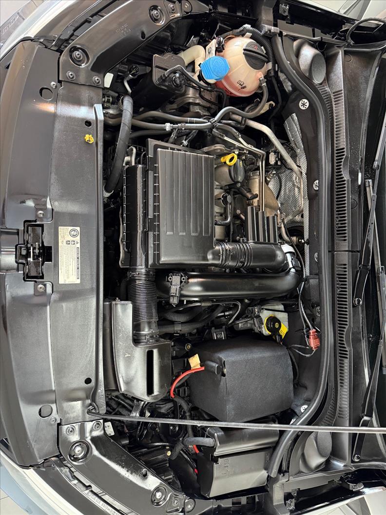 VOLKSWAGEN Jetta - Foto