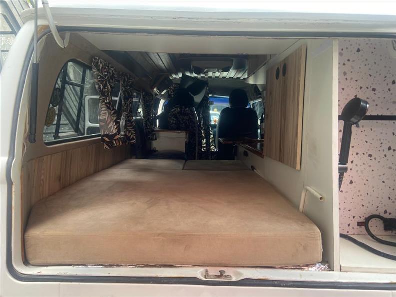 VOLKSWAGEN Kombi - Foto