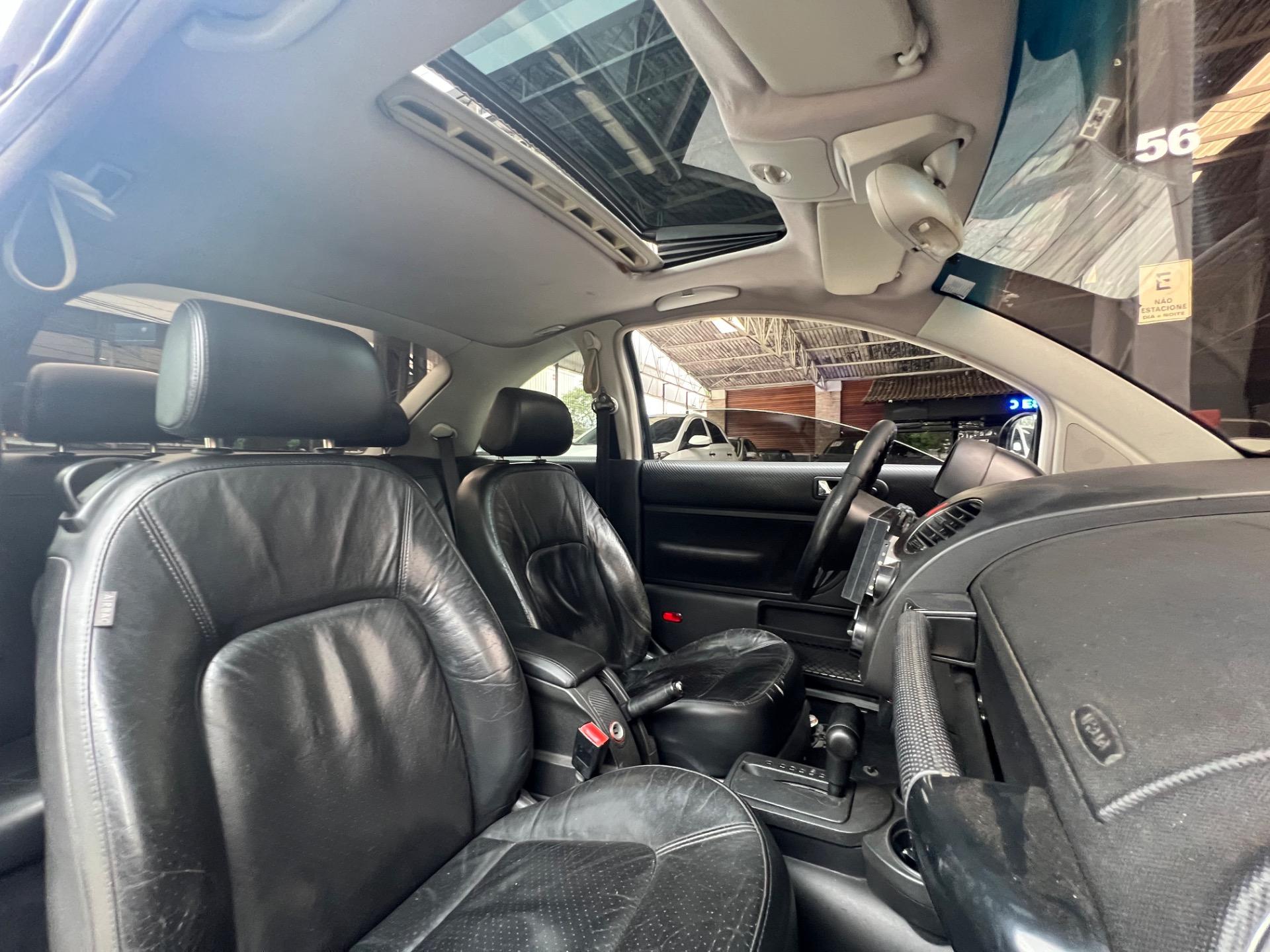 VOLKSWAGEN New Beetle - Foto