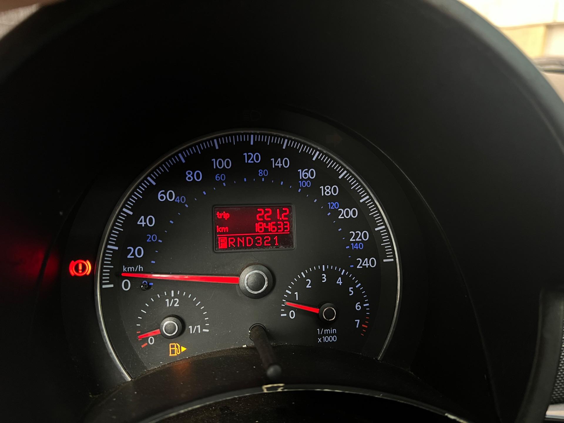 VOLKSWAGEN New Beetle - Foto