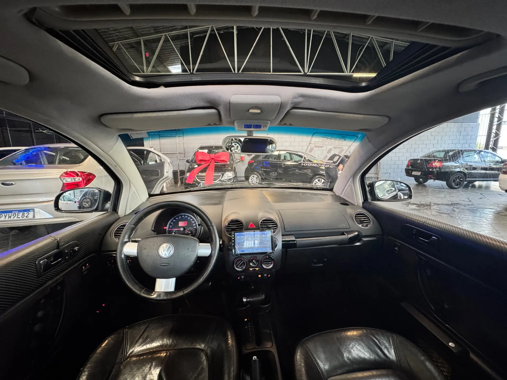 VOLKSWAGEN New Beetle - Foto