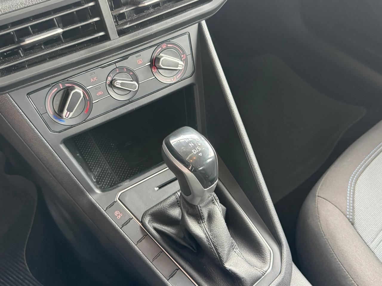 VOLKSWAGEN Nivus - Foto