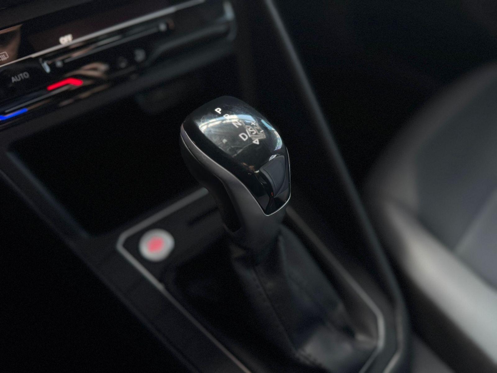 VOLKSWAGEN Nivus - Miniatura