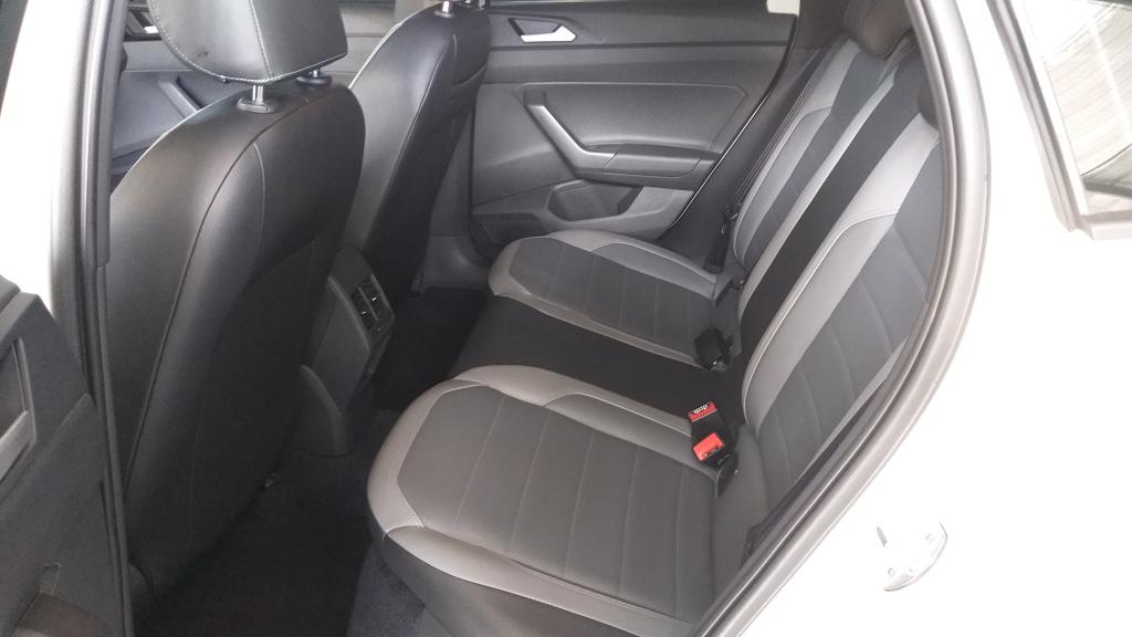 VOLKSWAGEN Nivus - Foto