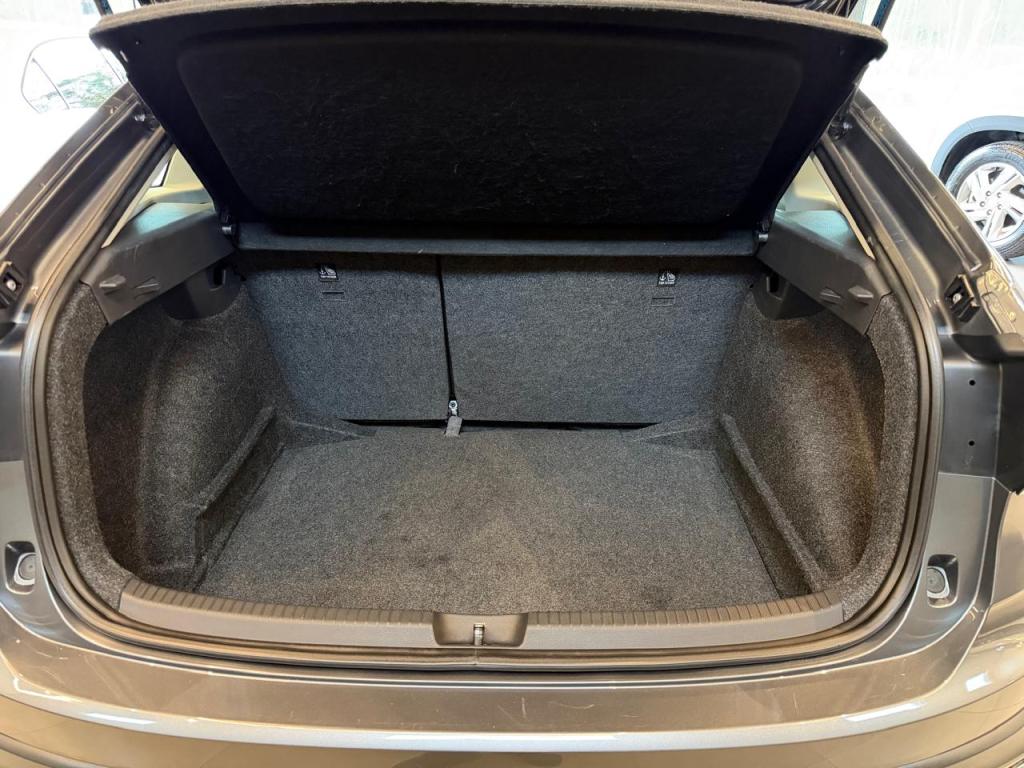 VOLKSWAGEN Nivus - Foto
