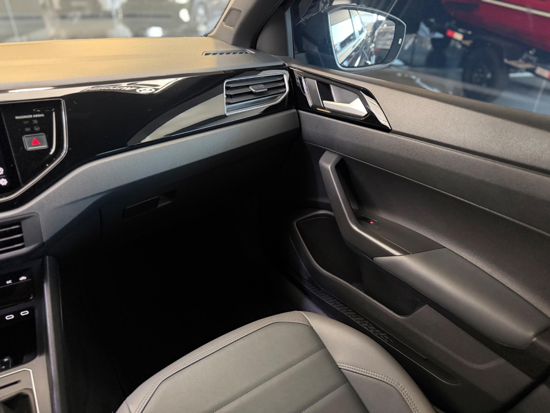 VOLKSWAGEN Nivus - Foto