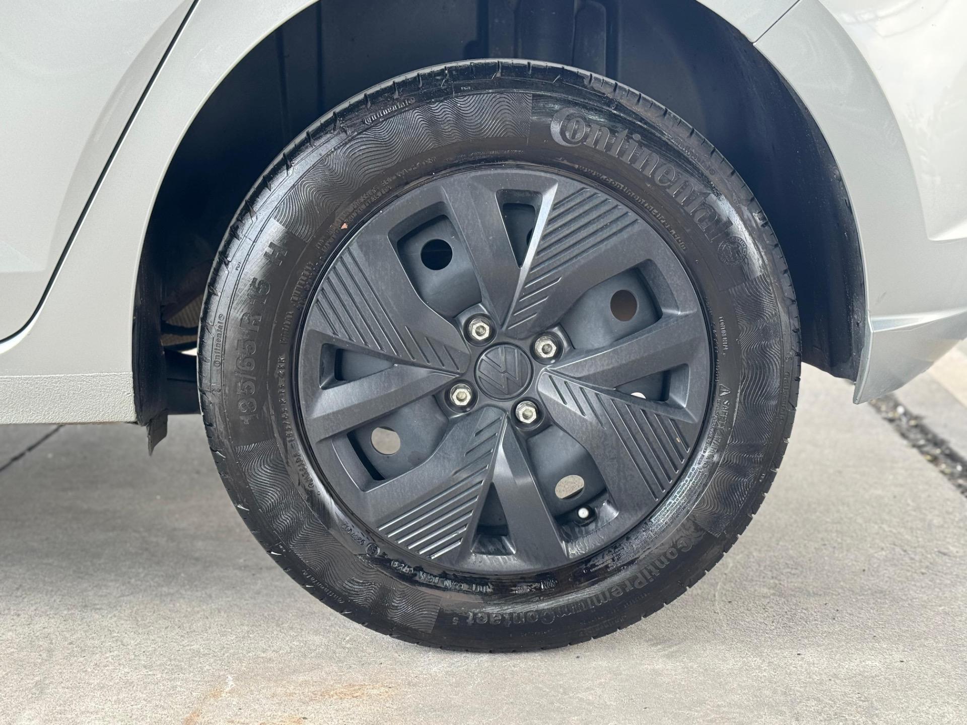 VOLKSWAGEN Polo Hatch - Foto