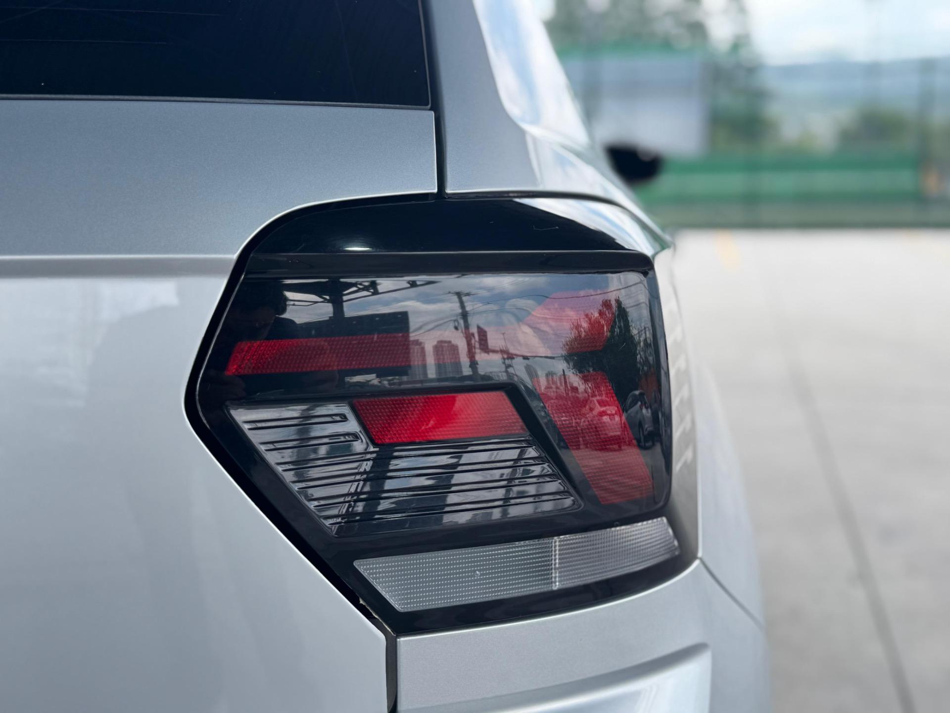 VOLKSWAGEN Polo Hatch - Foto