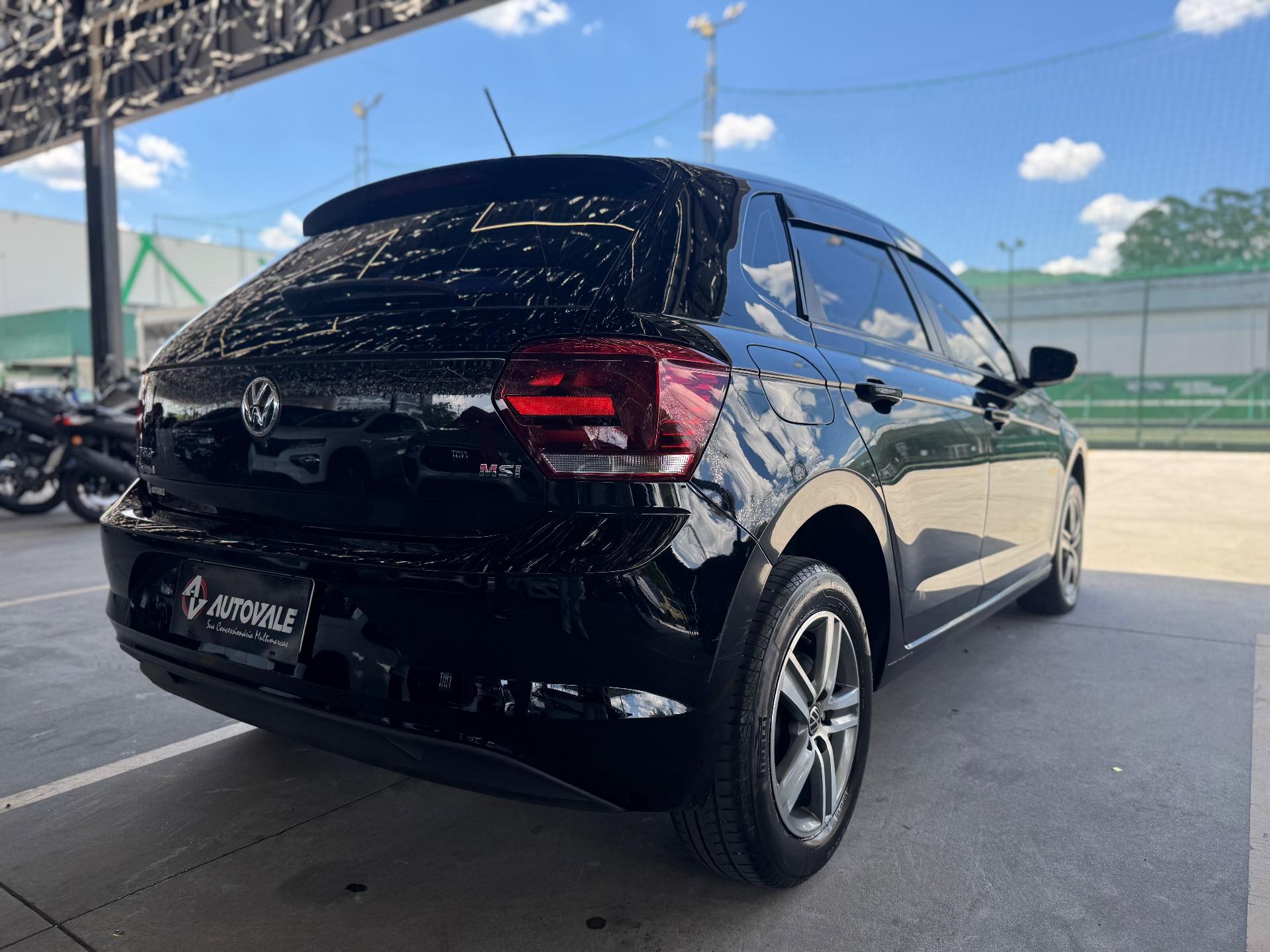 VOLKSWAGEN Polo Hatch - Foto