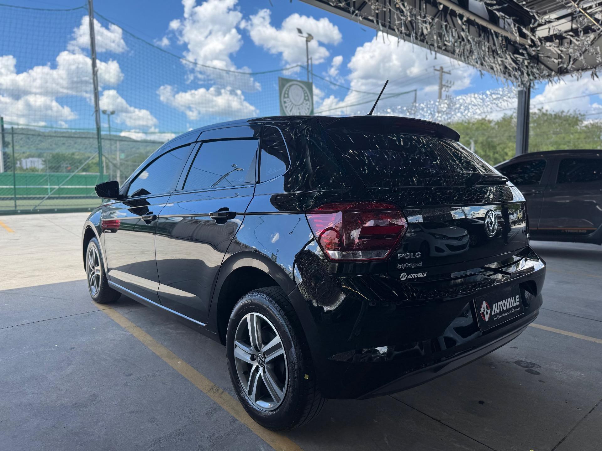 VOLKSWAGEN Polo Hatch - Foto