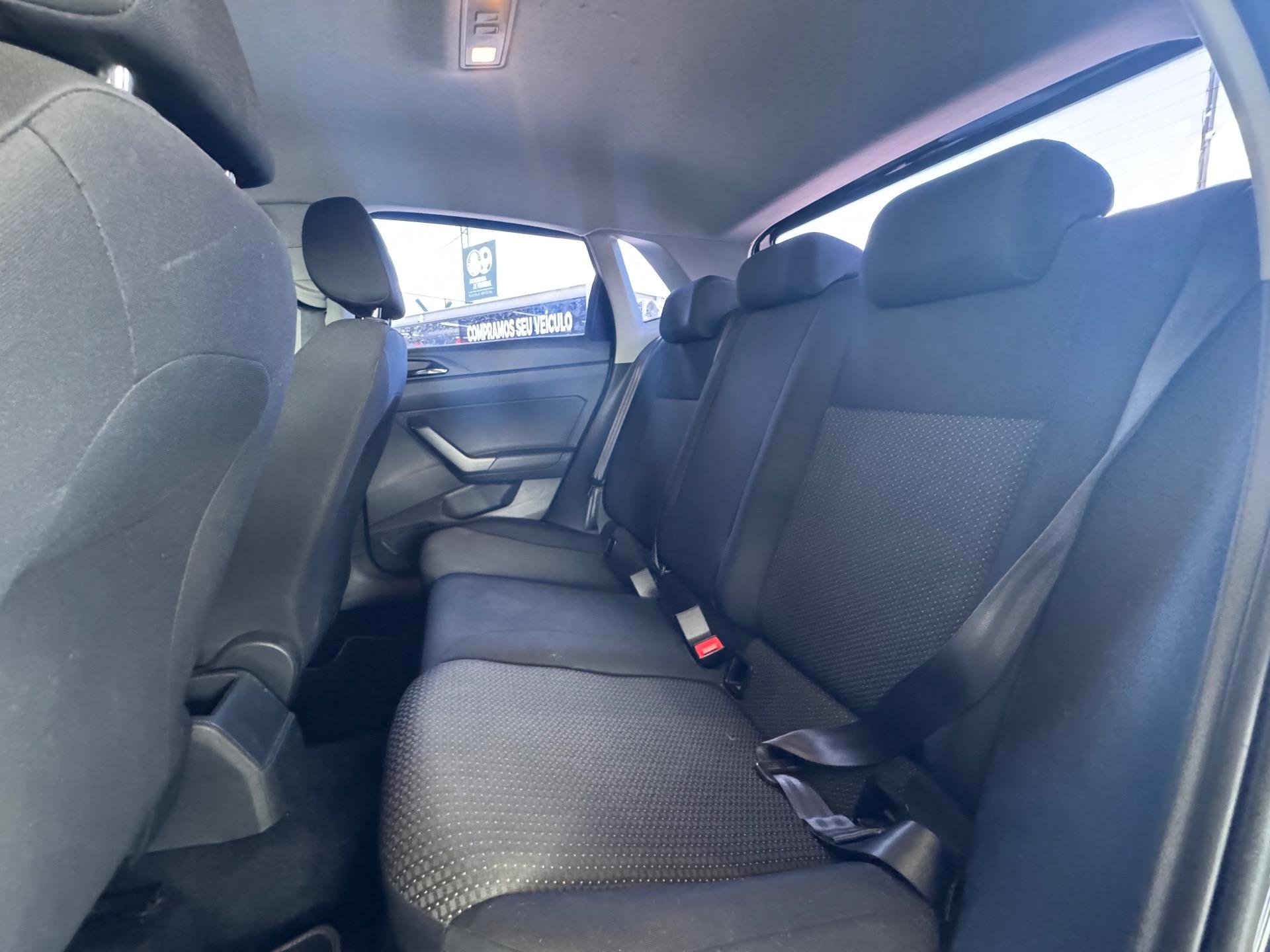 VOLKSWAGEN Polo Hatch - Foto