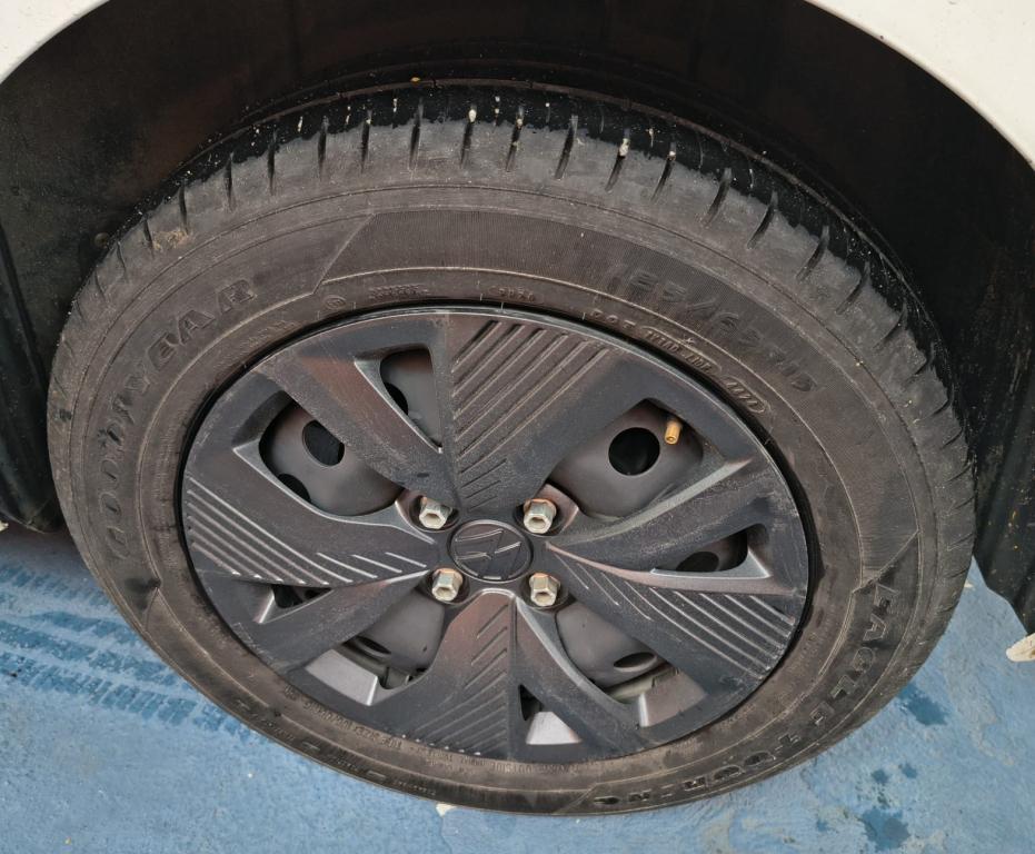 VOLKSWAGEN Polo Hatch - Foto