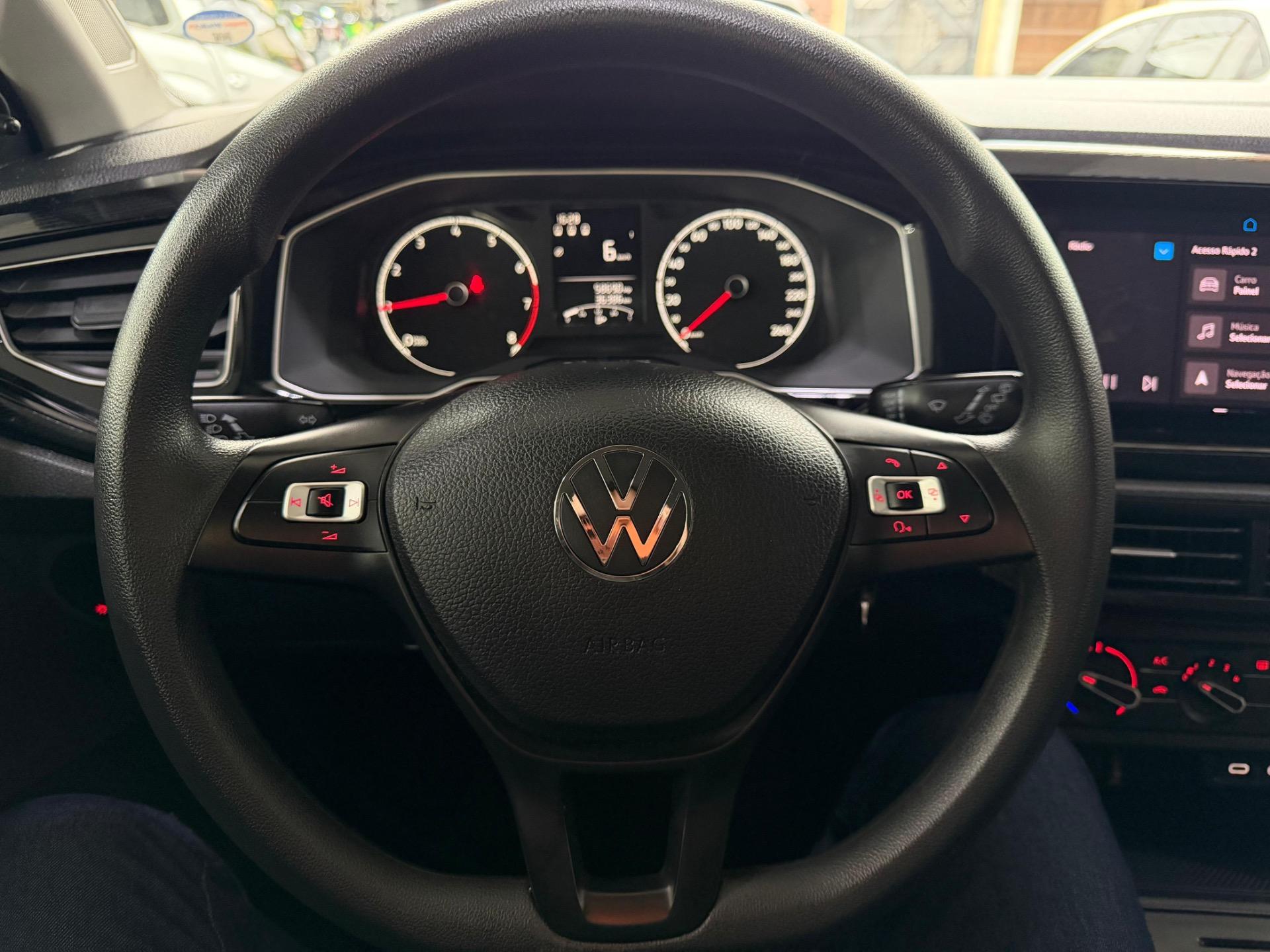 VOLKSWAGEN Polo Hatch - Foto