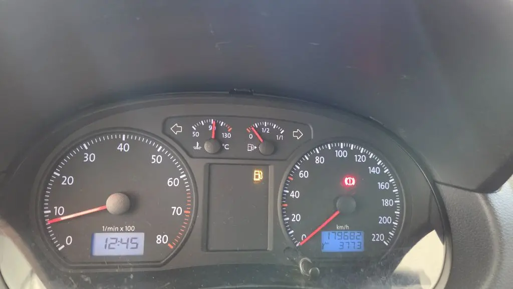 VOLKSWAGEN Polo Hatch - Foto