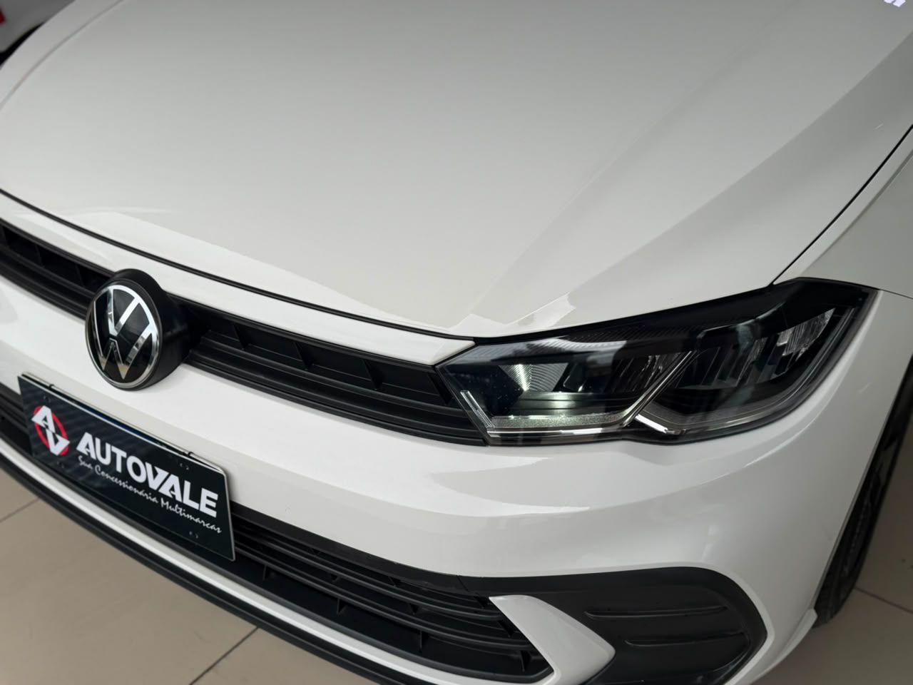 VOLKSWAGEN Polo Hatch - Foto