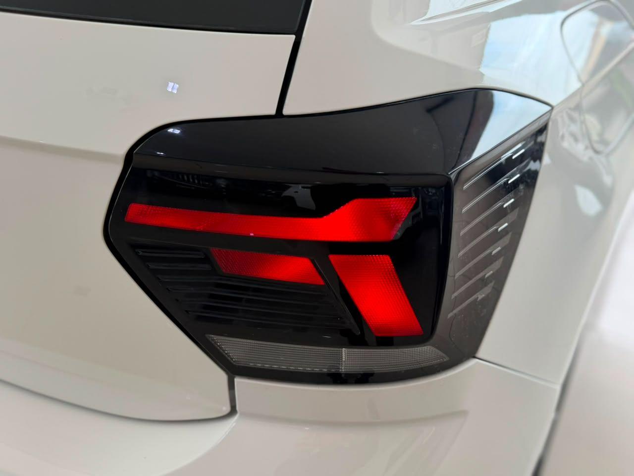 VOLKSWAGEN Polo Hatch - Foto