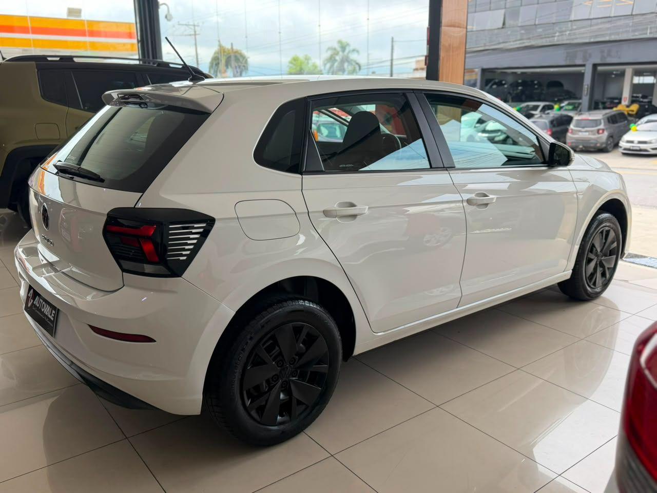 VOLKSWAGEN Polo Hatch - Foto