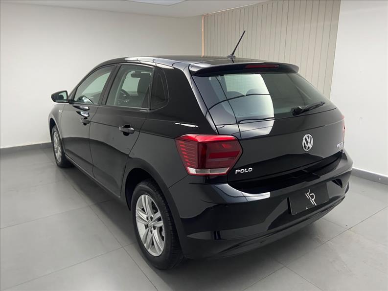 VOLKSWAGEN Polo Hatch - Foto