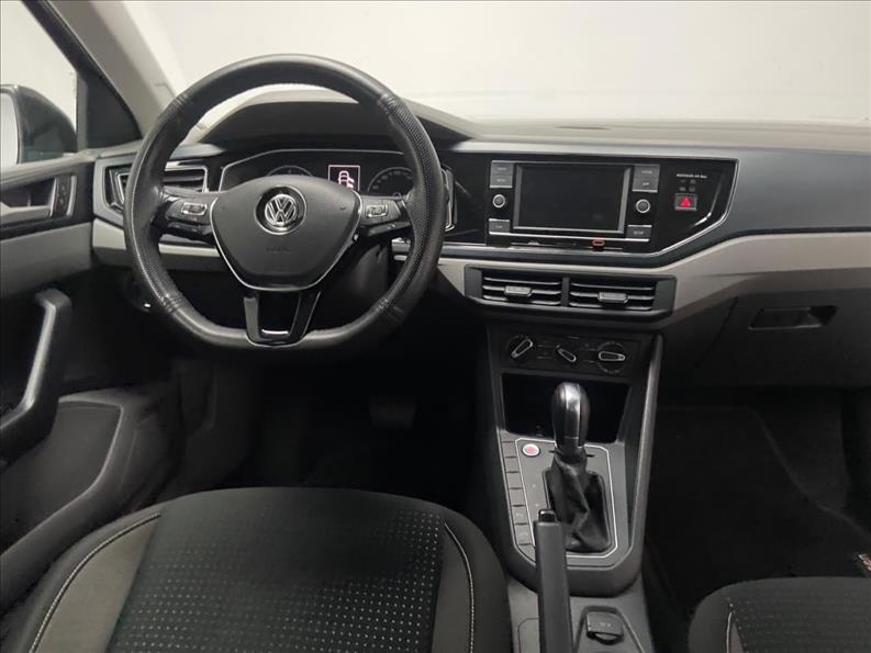 VOLKSWAGEN Polo Hatch - Foto